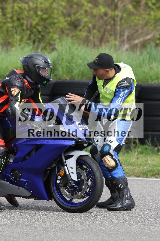 /Archiv-2025/10 23.04.2025 Cornu Master School ADR/gruen-vert/47